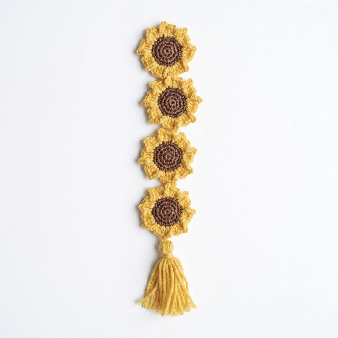 [BerryBow Canonical] BB-BM-FLO-YEL-01 | Hero | Baby Sunflower Crochet Bookmark – Handmade by Berry Bow