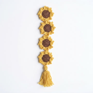 [BerryBow Canonical] BB-BM-FLO-YEL-01 | Hero | Baby Sunflower Crochet Bookmark – Handmade by Berry Bow