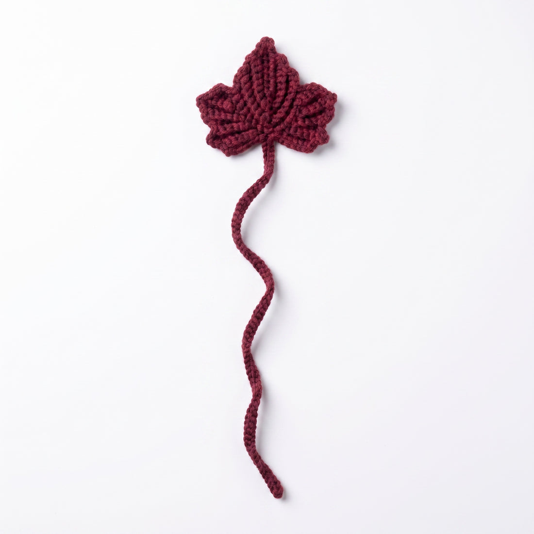 [BerryBow Canonical] BB-BM-LEF-BUR-01 | Hero | Burgundy Leaf Crochet Bookmark – Handmade by Berry Bow