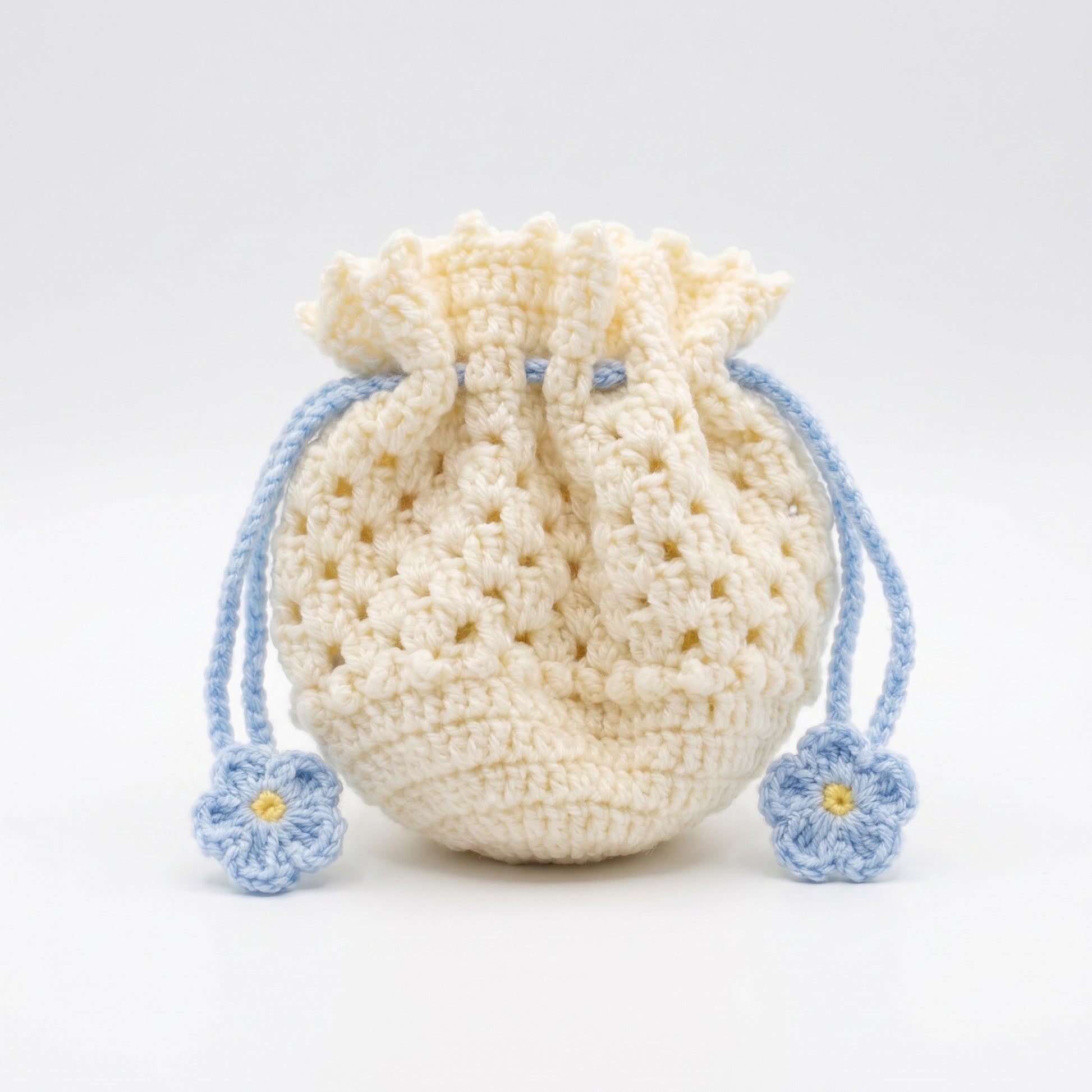 [BerryBow Canonical] BB-POU-OWH-BBL-06 | Hero | Baby Blue Blossom Crochet Pouch – Handmade by Berry Bow