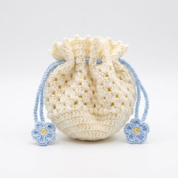 [BerryBow Canonical] BB-POU-OWH-BBL-06 | Hero | Baby Blue Blossom Crochet Pouch – Handmade by Berry Bow