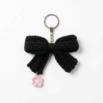 [BerryBow Canonical] BB-KC-RIB-BLK-01 | Hero | Black Bow Crochet Keychain – Handmade by Berry Bow