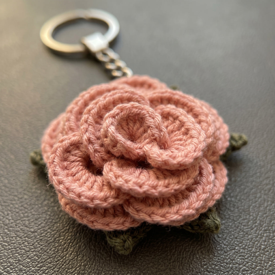 [BerryBow Canonical] BB-KC-ROS-PNK-02 | Hero | Pink Little Rose Crochet Keychain – Handmade by Berry Bow