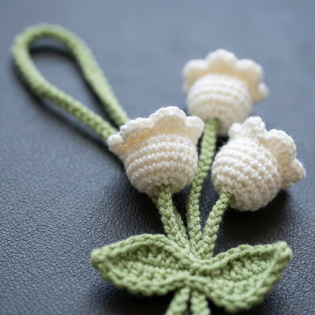 [BerryBow Canonical] BB-CHR-FLR-WHT-03 | Hero | White Lily Crochet Car Charm – Handmade by Berry Bow