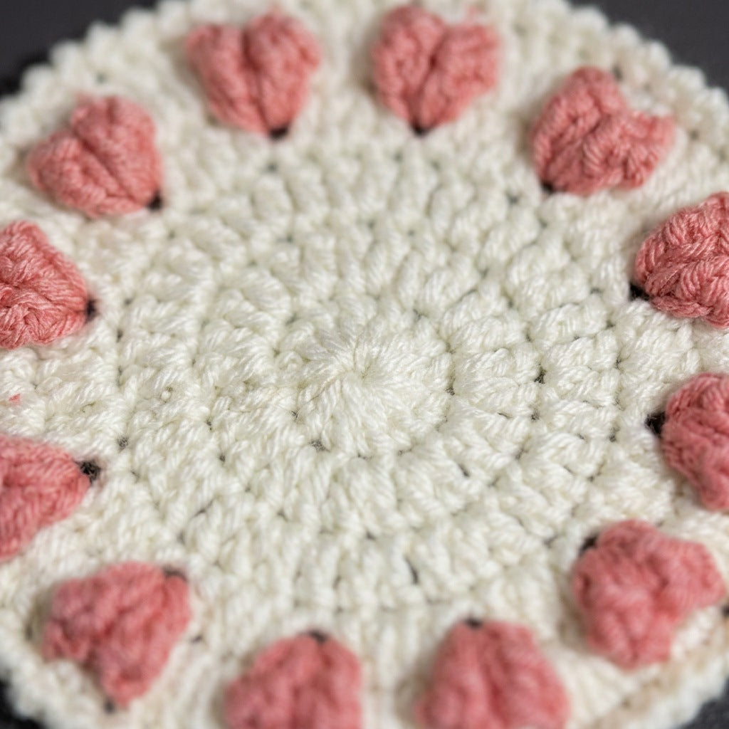 [BerryBow Canonical] BB-COS-FLR-PNK-02 | Hero | Pink Hearts Crochet Coaster – Handmade by Berry Bow