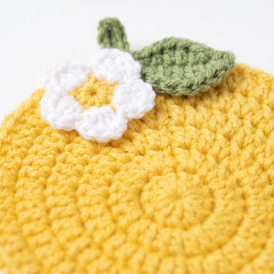 [BerryBow Canonical] BB-COS-FRU-YEL-01 | Hero | Lemon Crochet Coaster – Handmade by Berry Bow