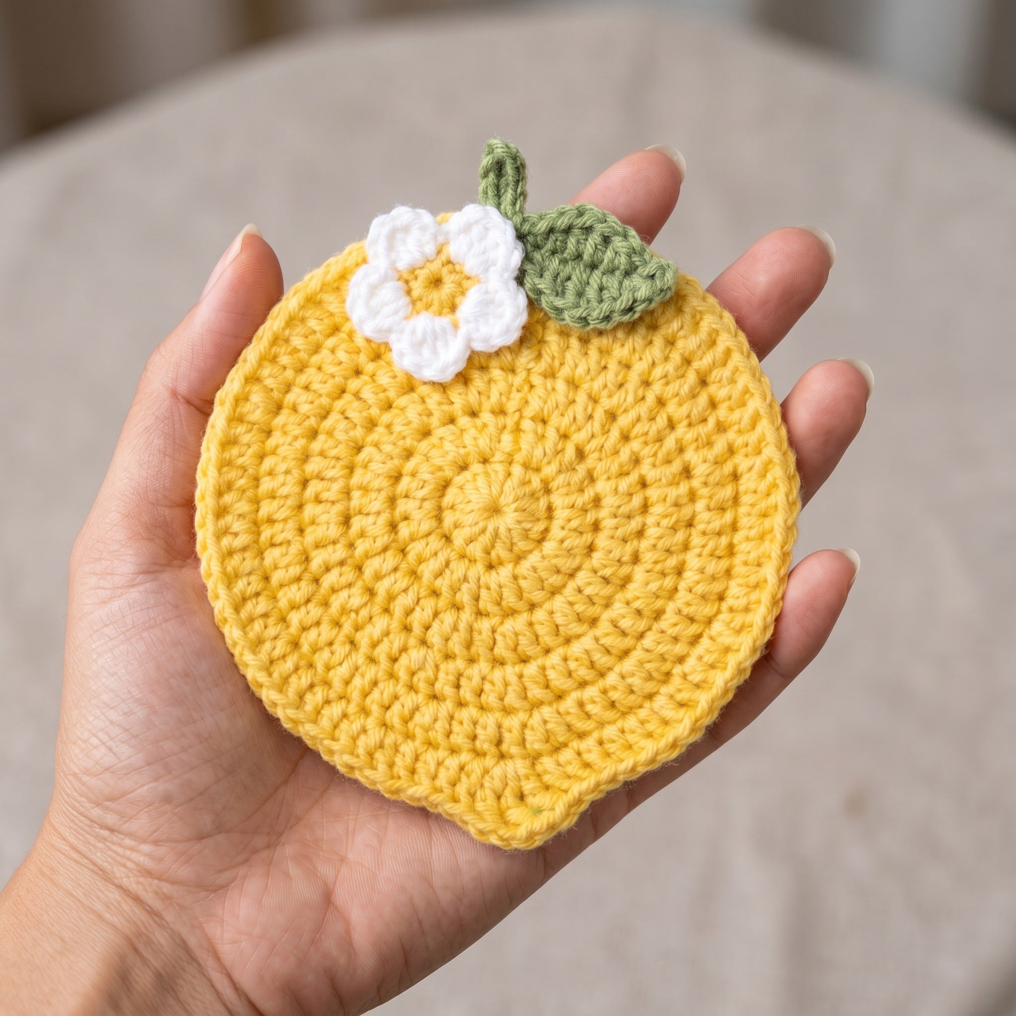 [BerryBow Canonical] BB-COS-FRU-YEL-01 | Scale | Lemon Crochet Coaster – Handmade by Berry Bow