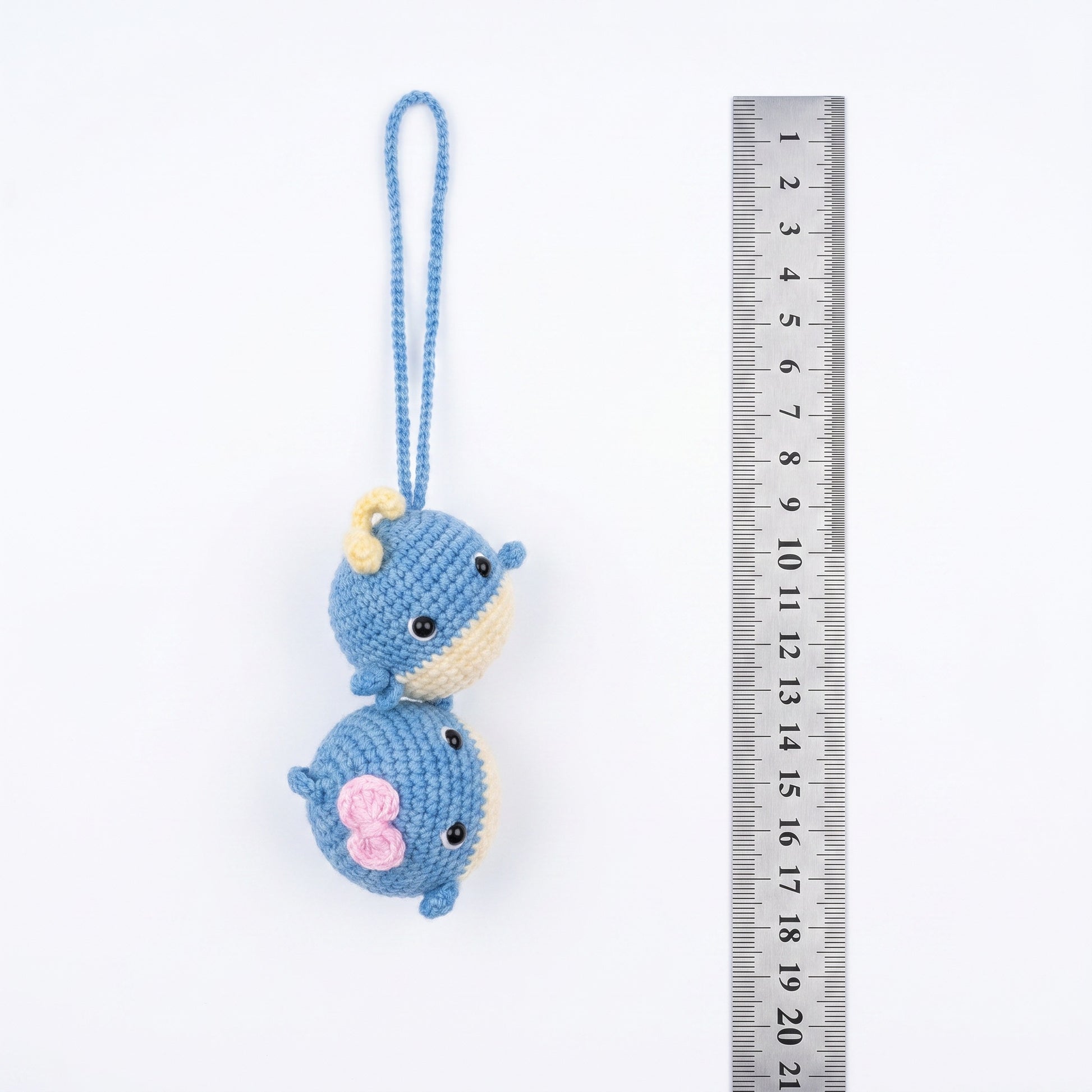 [BerryBow Canonical] BB-CHR-ANI-BLU-04 | Measurement | Baby Whale Duo Crochet Car Charm – Handmade by Berry Bow