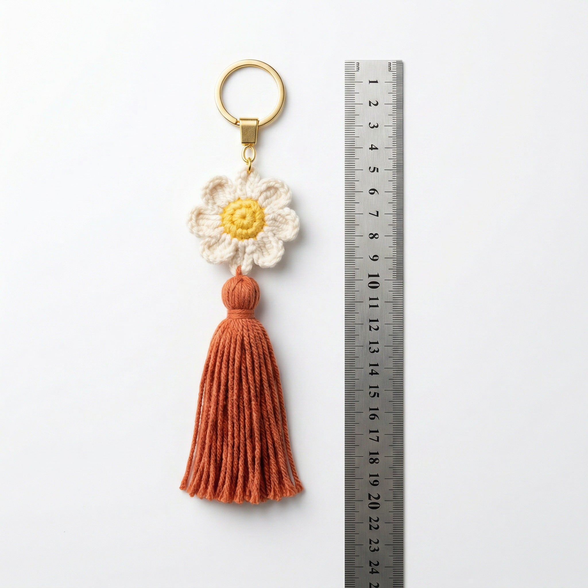 [BerryBow Canonical] BB-KC-FLR-COR-01 | Measurement | Lady Flower Crochet Keychain – Handmade by Berry Bow