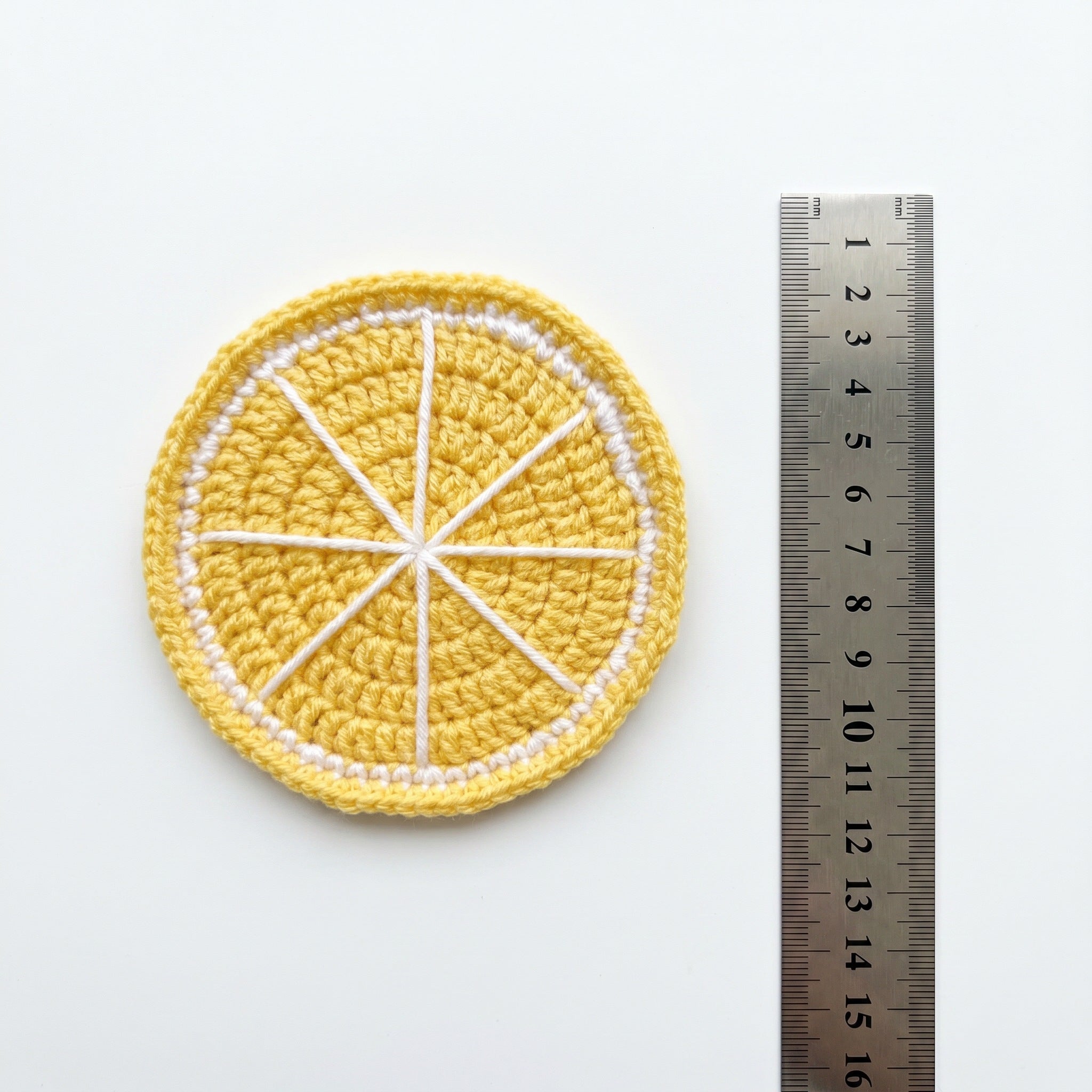 [BerryBow Canonical] BB-COS-FRU-YEL-02 | Measurement | Lemon Slice Crochet Coaster – Handmade by Berry Bow