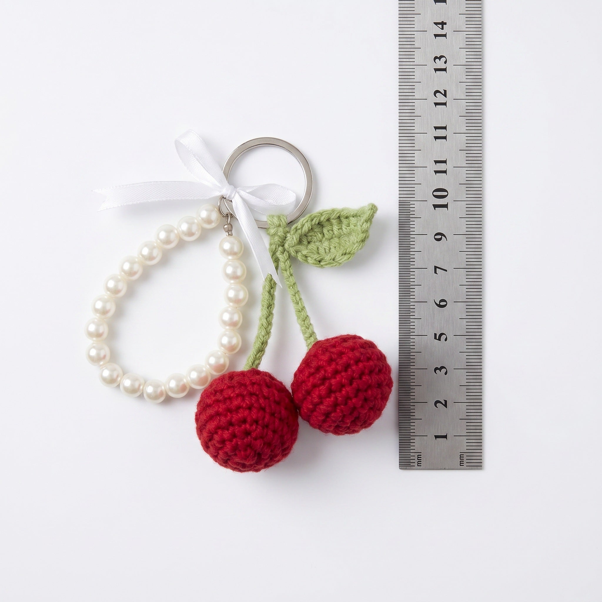 [BerryBow Canonical] BB-KC-BER-RED-01 | Measurement | Cherry Pearl Crochet Keychain – Handmade by Berry Bow