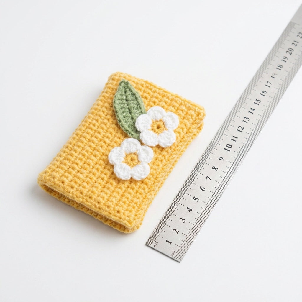 [BerryBow Canonical] BB-POU-YEL-DAI-02 | Measurement | Sunshine Daisy Crochet Pouch – Handmade by Berry Bow
