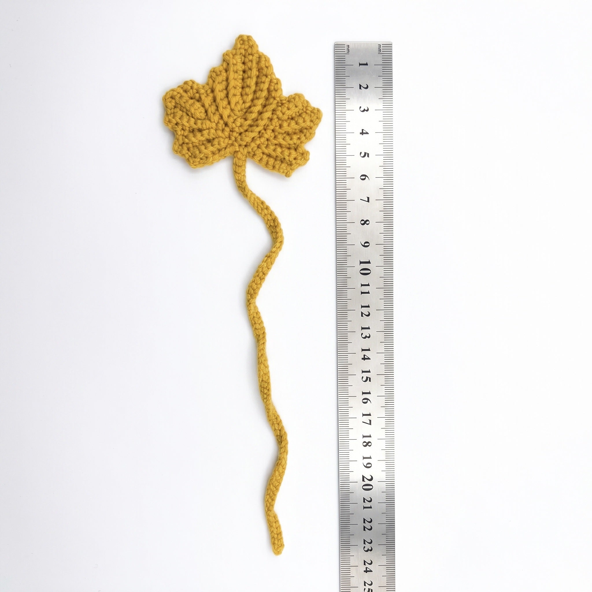 [BerryBow Canonical] BB-BM-LEF-MUS-01 | Measurement | Mustard Leaf Crochet Bookmark – Handmade by Berry Bow